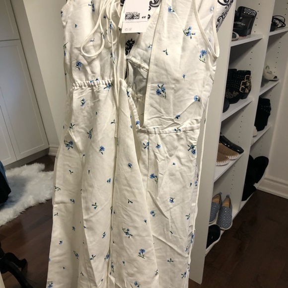 H & M summer dress new with tags - Picture 2 of 4